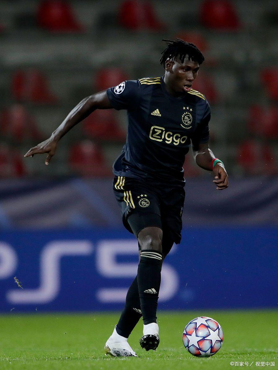 欧宝中国 -赛后突围战来临，阿贾克斯围绕荷甲单刀错失，更衣室稳定，心理建设被强调(荷甲阿贾克斯腰斩怎么回事)