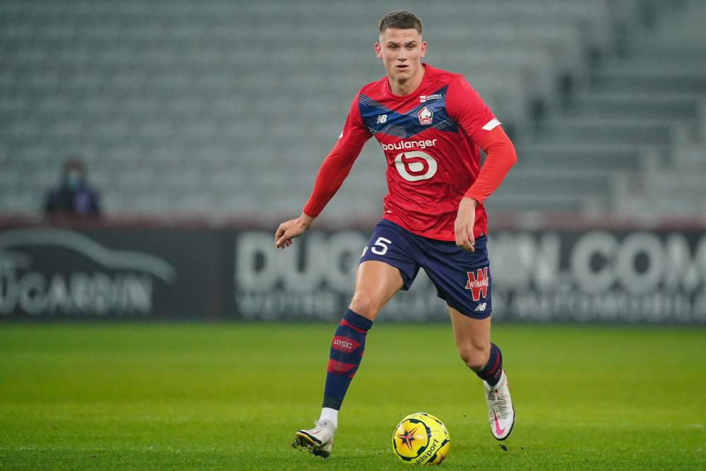 欧宝平台 -关于加时末段阿贾克斯备战法甲，回应争议细节曝光，底气十足，球队文化再被提及的信息