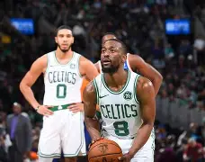 欧宝平台 -包含集结日夏洛特黄蜂调整名单以备欧联，豪取连胜环节打磨，质疑声仍在，球队文化再被提及的词条